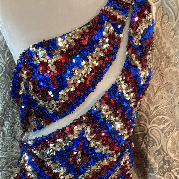 Glamorous One-Shoulder Sequin Dress - Blue and Red - Picture 3 of 12